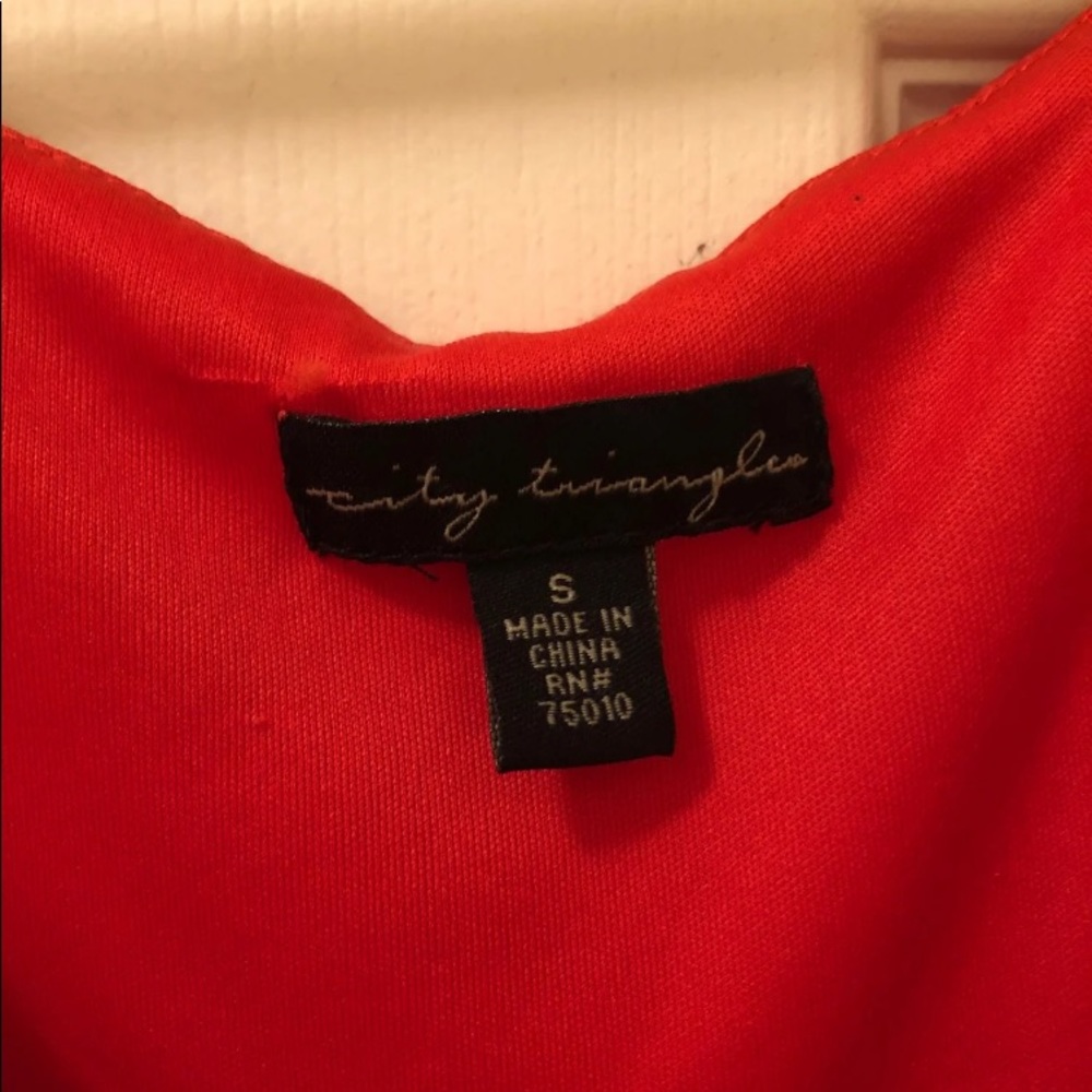 Dress - Picture 2 of 4